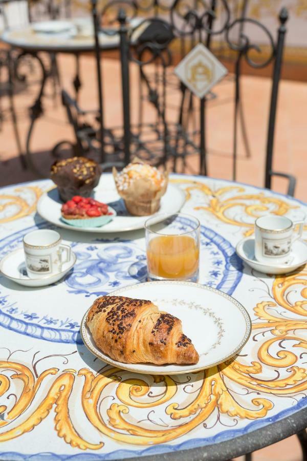 Bed and Breakfast Palazzo Doria D'Angri Neapol Exteriér fotografie